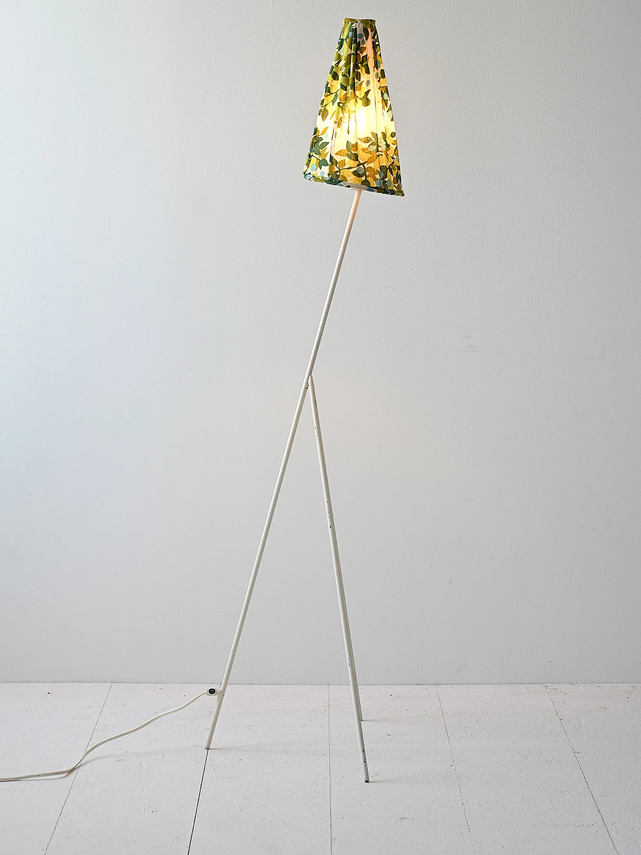 Retro floor lamp 1