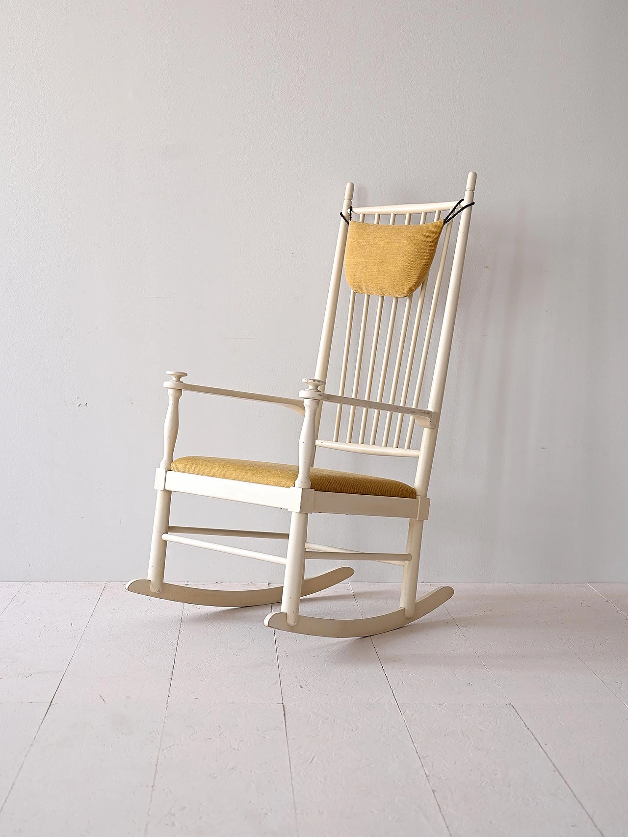 Gemla rocking chair 1