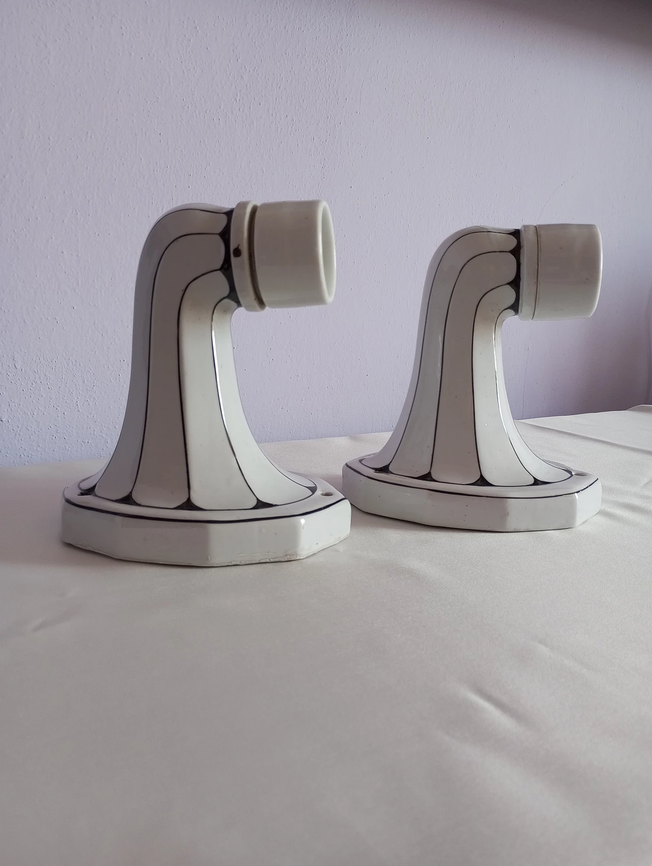 Pair of Art Noveau wall lamps in pocellana Brunquell, 60s 1