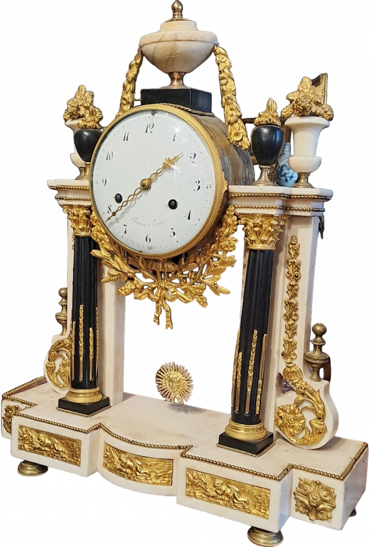 French pendulum clock in marble and gilded bronze, 18th century 12