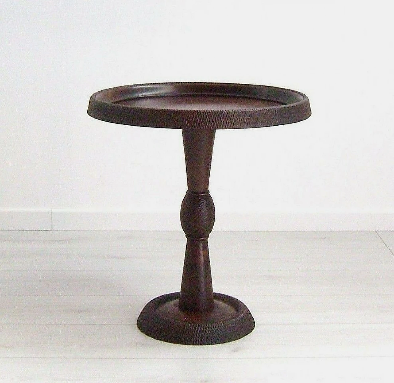 Round geometrical beech wood side table, 1930s 3