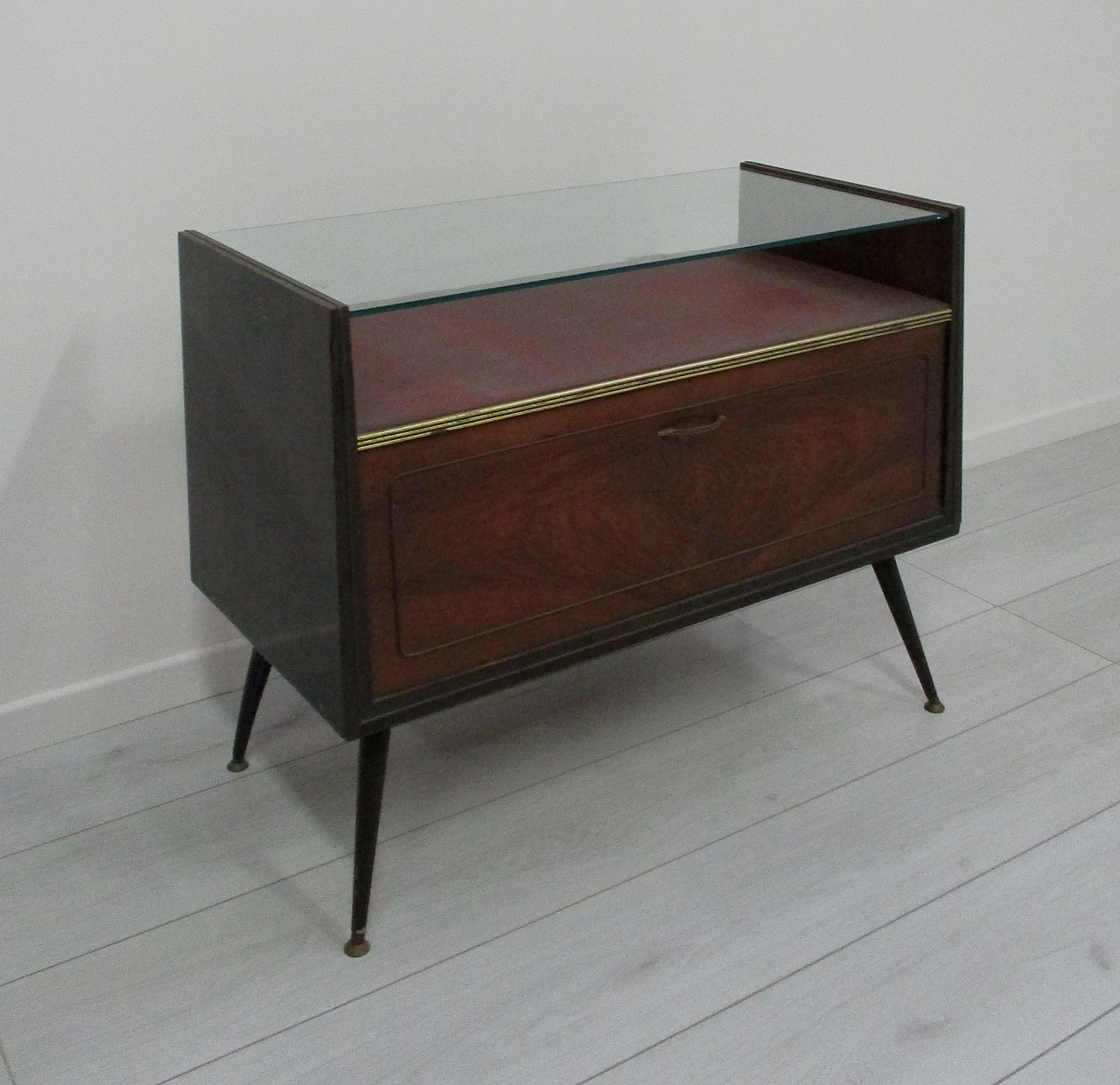 Bar cabinet with Philips turntable by Nanetti, 1950s 2