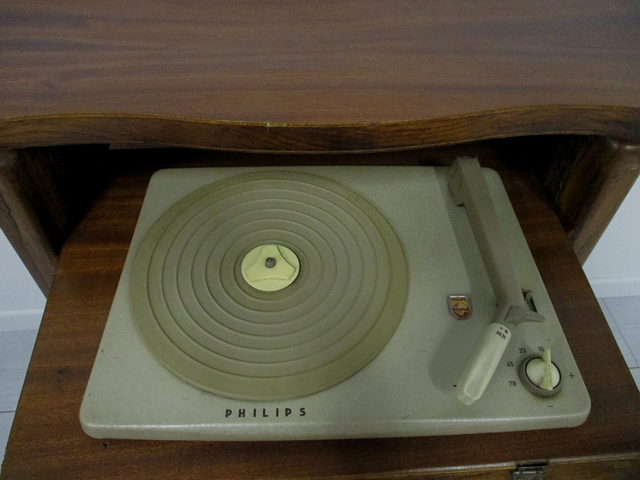 Side table with Philips music turntable in oak wood, 1950s 6