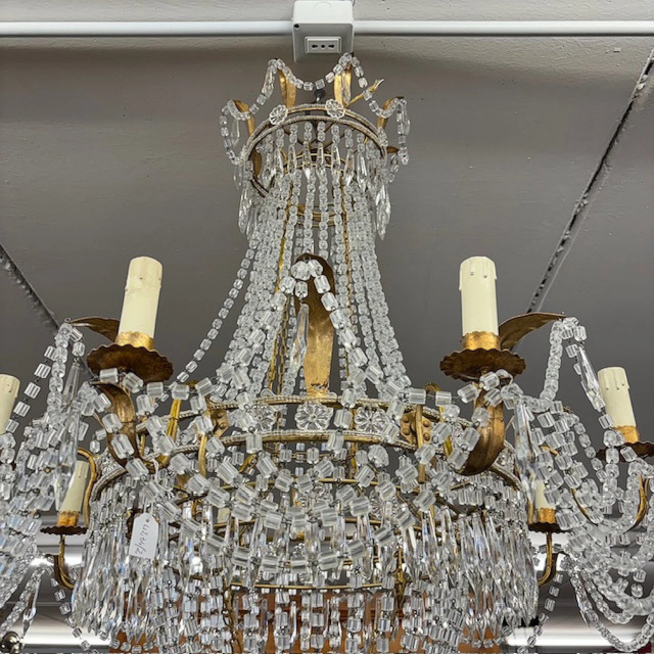 Antico Lampadario Chandelier primi 900 con  8 luci in metallo dorato 2