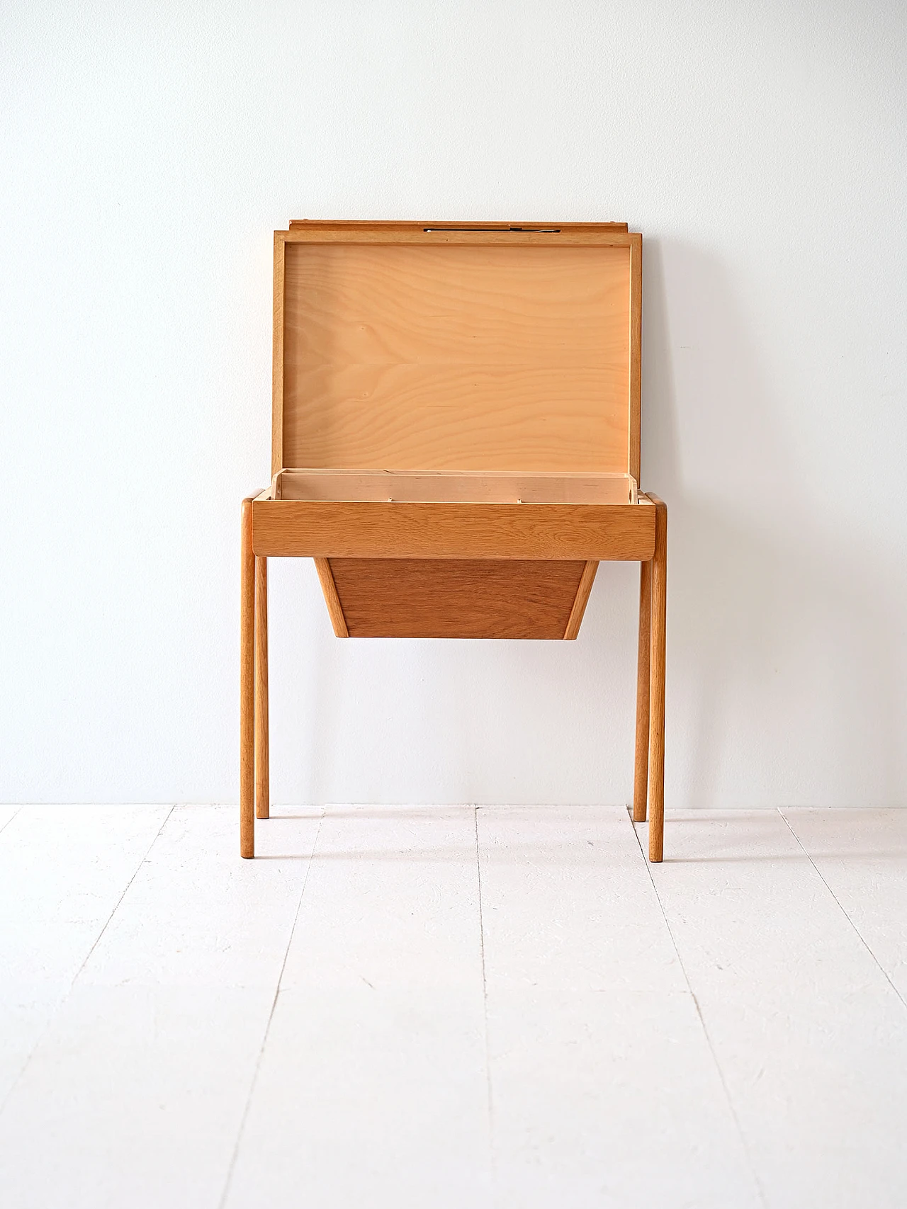 Sewing table, 60s 2