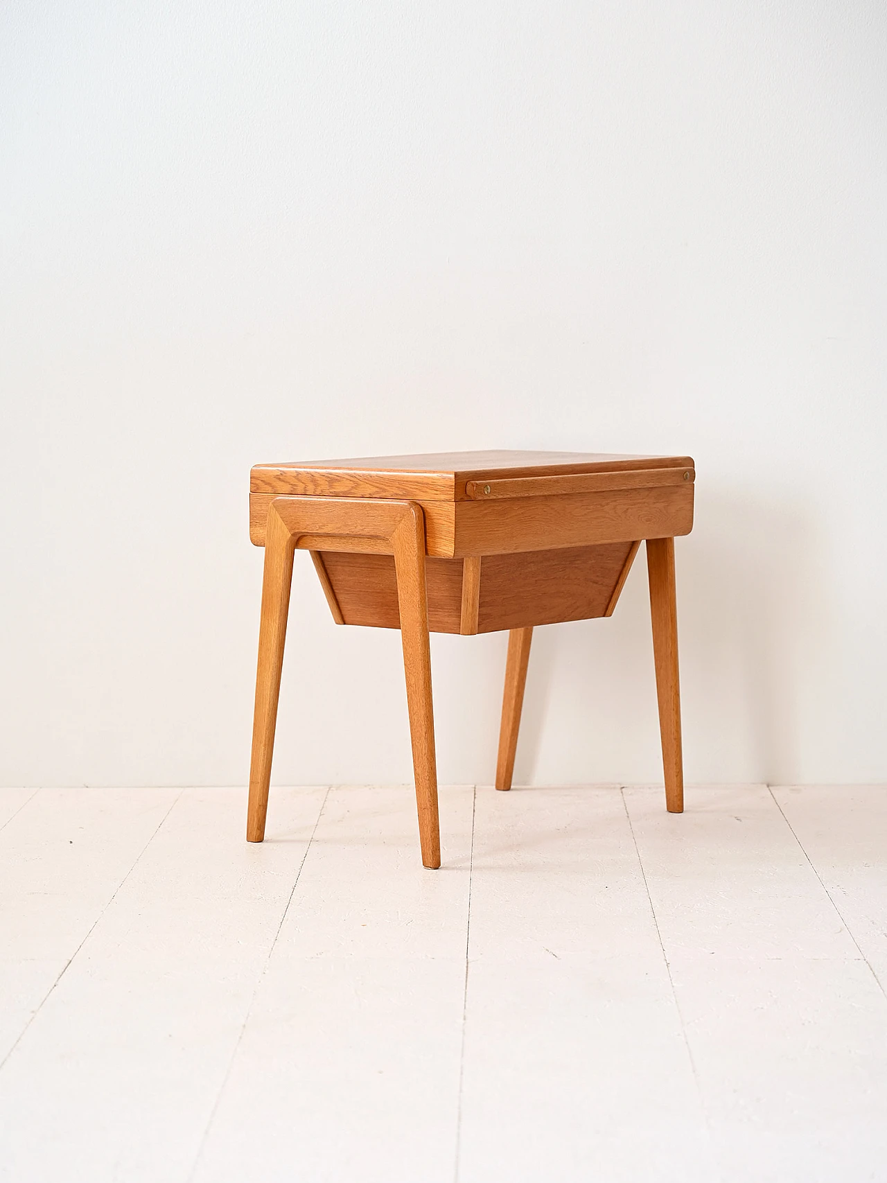 Sewing table, 60s 3