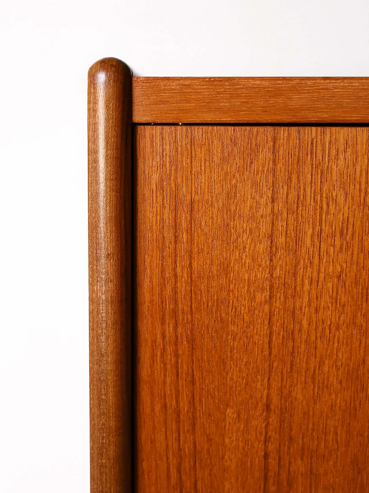 Sideboard with central drawers, 1960s 7