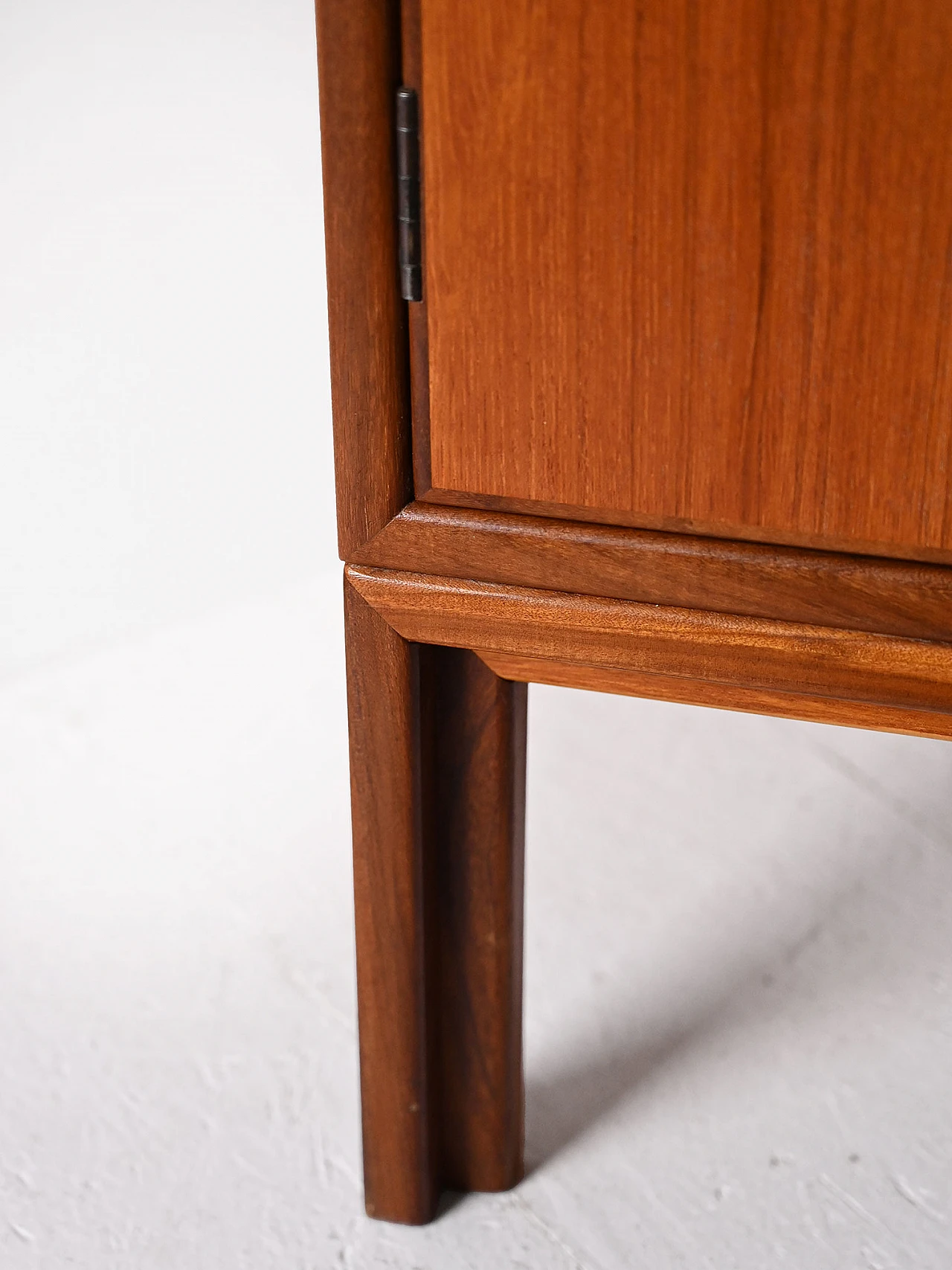 Sideboard cabinet in teak wood from the 1960s - Scandinavian production 8