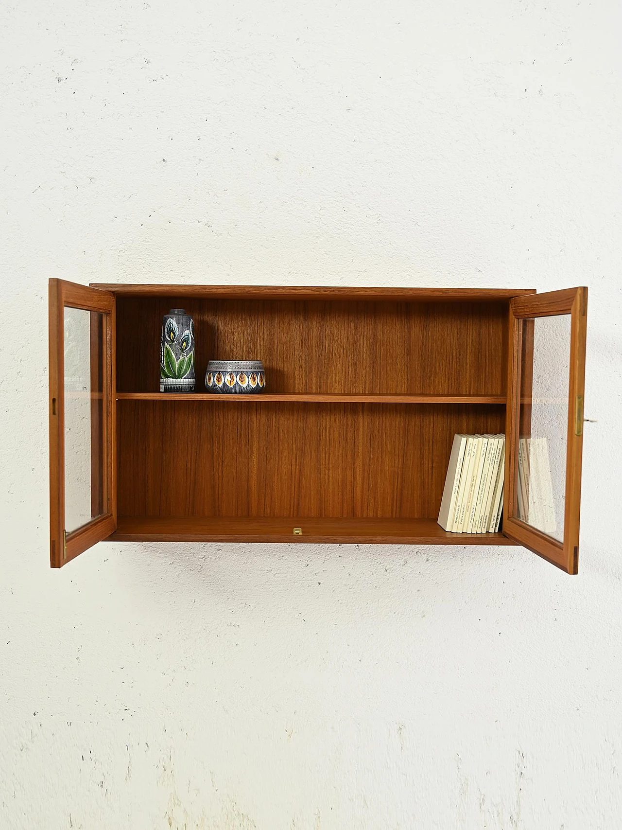 Hanging display cabinet in teak with glass doors, 60s 3