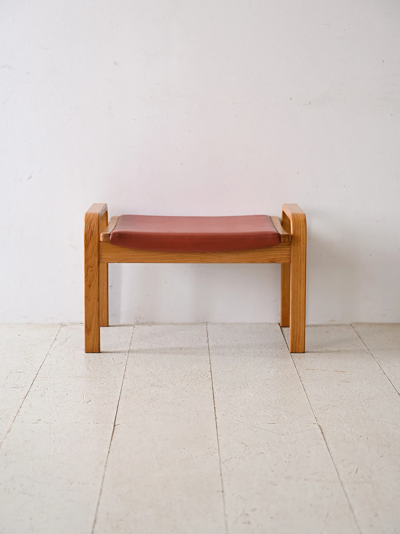 Retro footstool 2