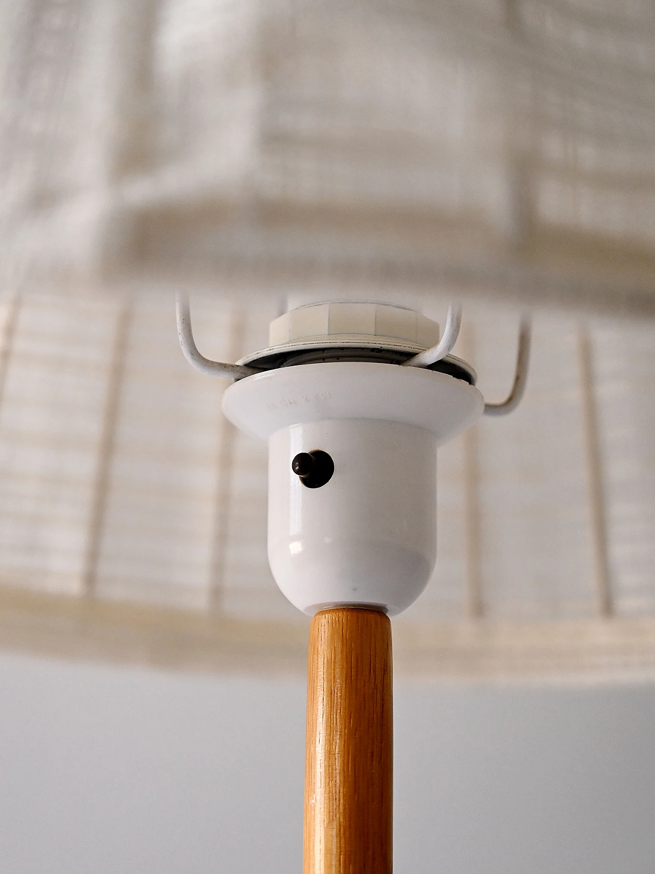 Floor lamp with fabric lampshade 7