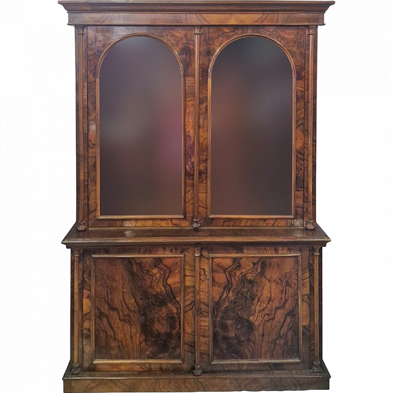 Double body Victorian display cabinet in walnut, 19th century 10