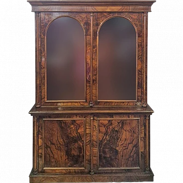 Double body Victorian display cabinet in walnut, 19th century