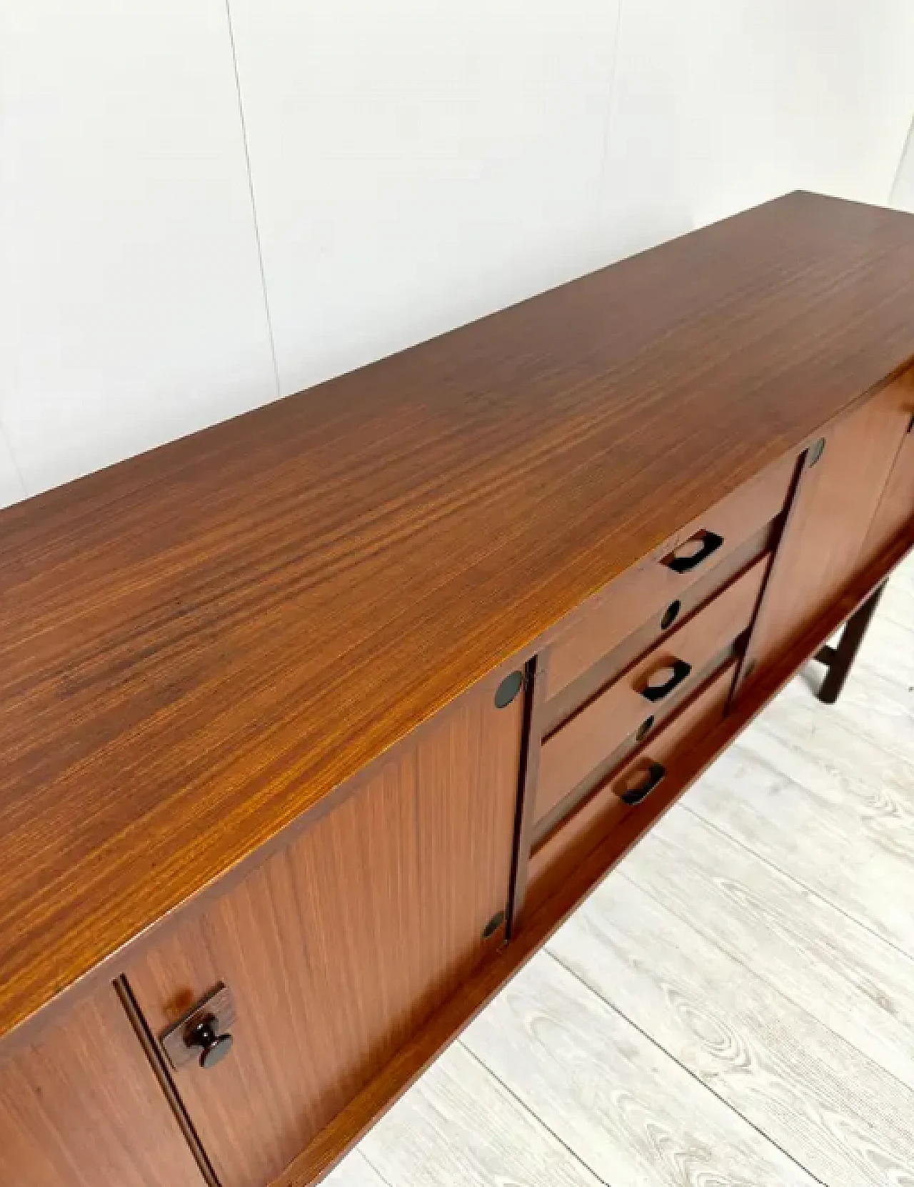 Credenza in legno di teak di Barovero, anni '60 7