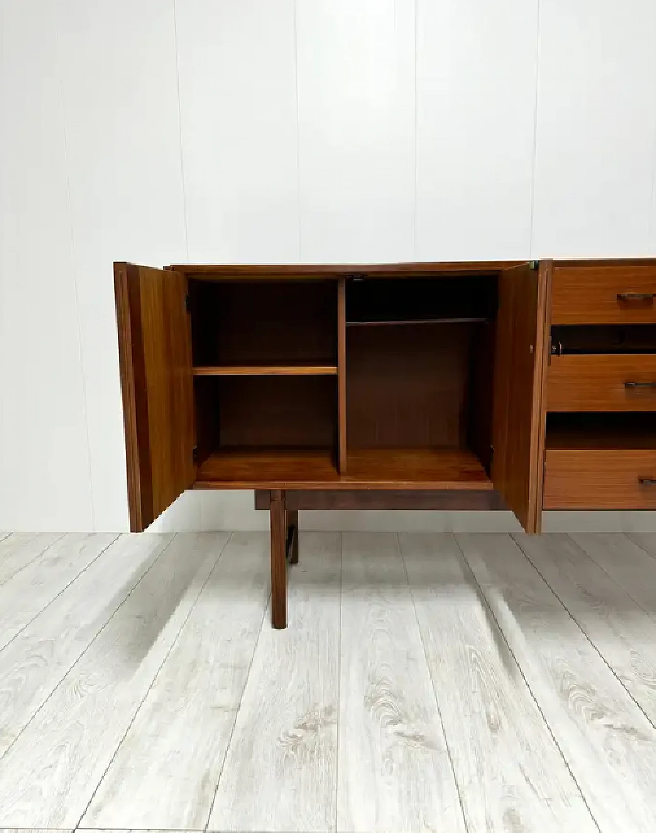 Credenza in legno di teak di Barovero, anni '60 11