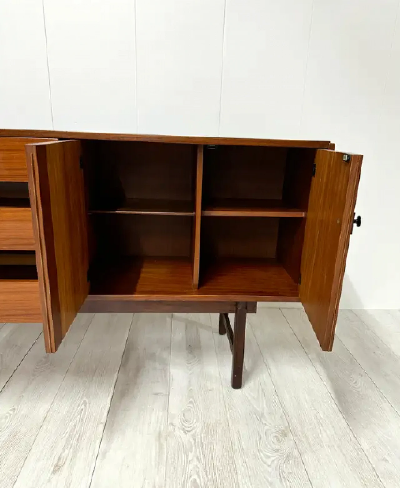 Credenza in legno di teak di Barovero, anni '60 13