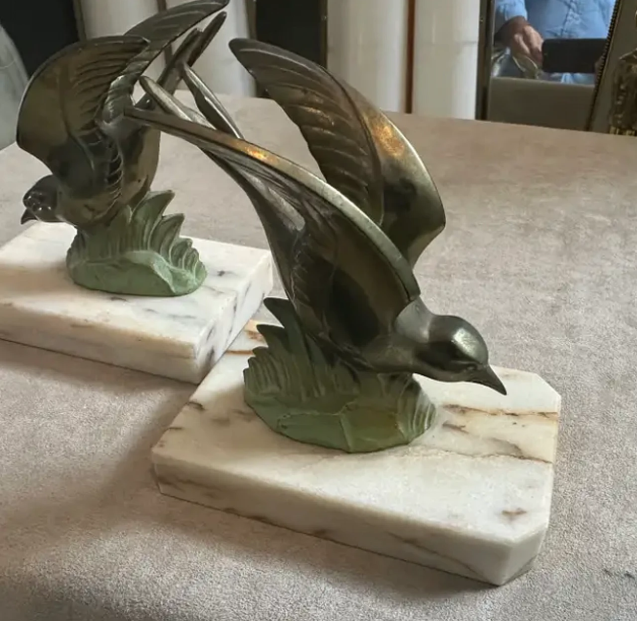 Pair of metal and marble birds french bookends, 1930s 2