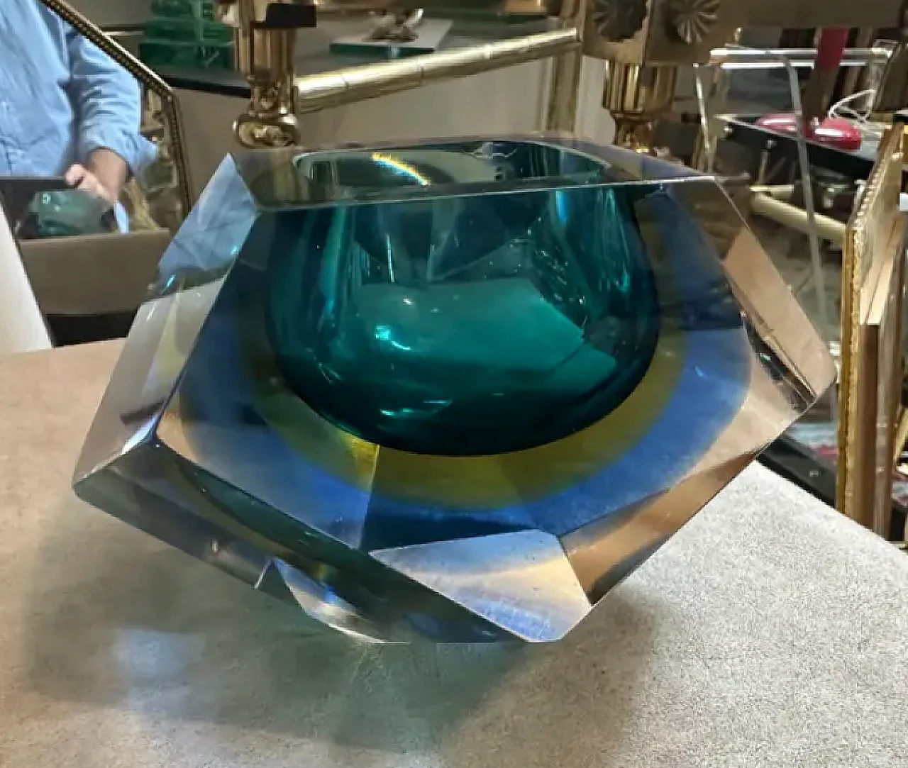 Submerged facetted Murano glass ashtray by Seguso, 1970s 1