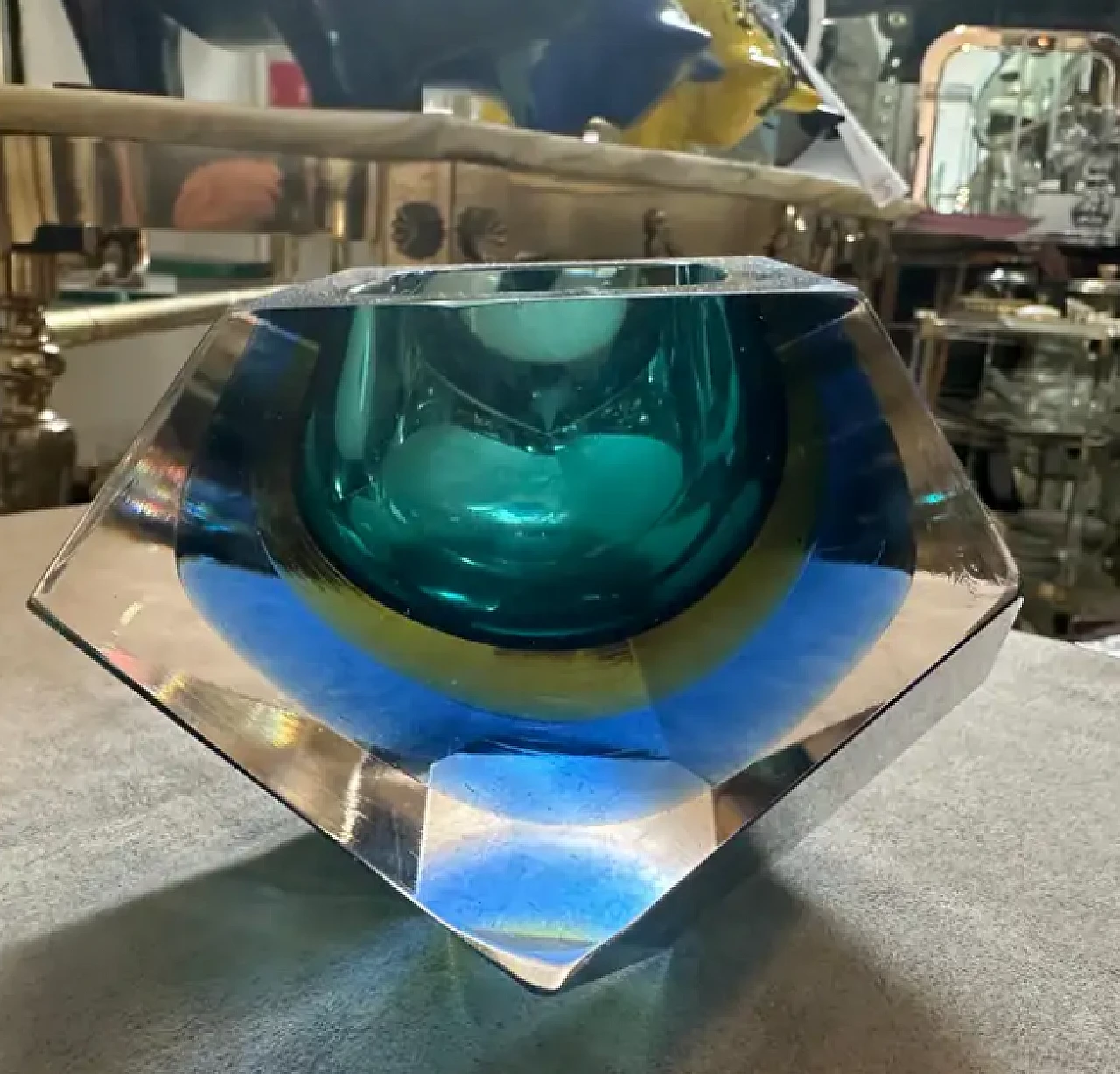 Submerged facetted Murano glass ashtray by Seguso, 1970s 3