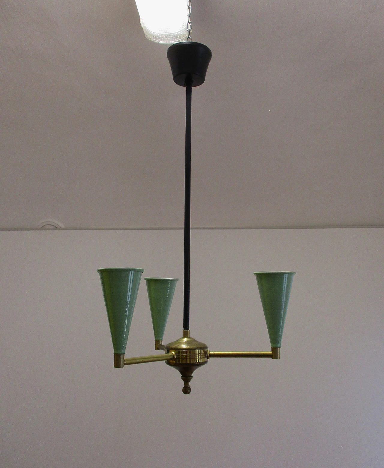 Stilnovo brass and aluminum chandelier from the 1950s 4