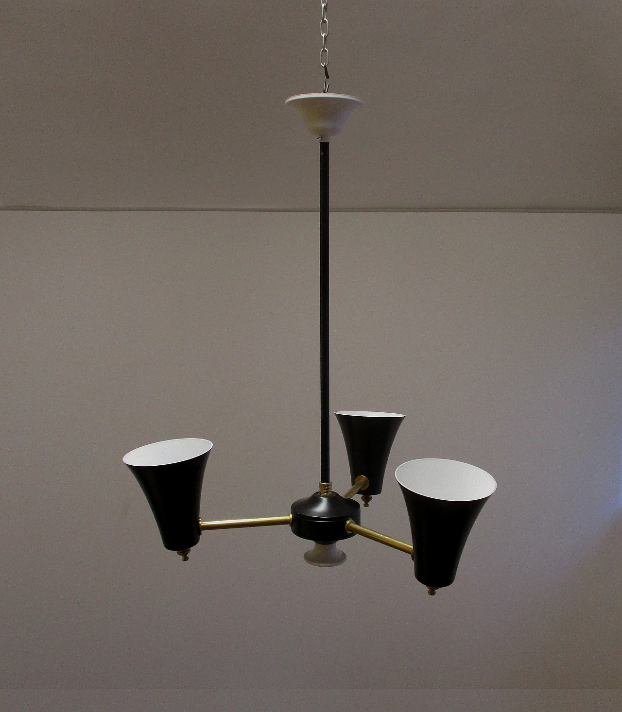 Stilnovo brass and aluminum chandelier, 1950s 4