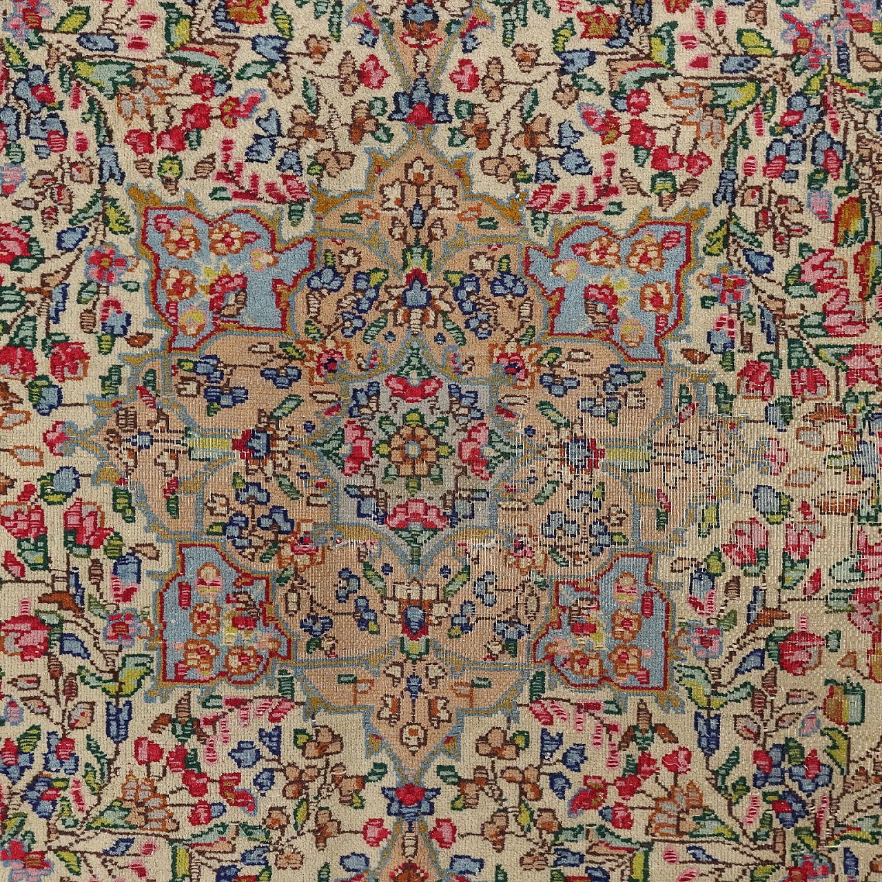 Kerman cotton and wool carpet, late 20th century 3