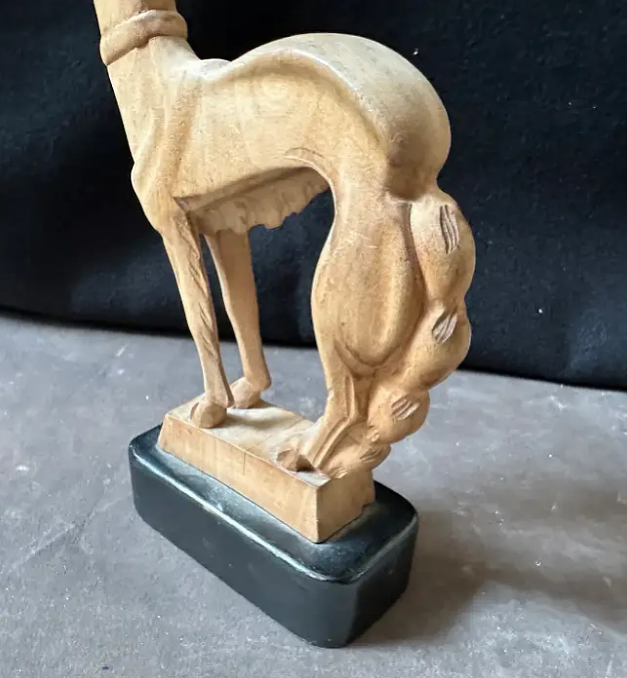 Hand-carved greyhound figure in Art Carved style, 1930s 2