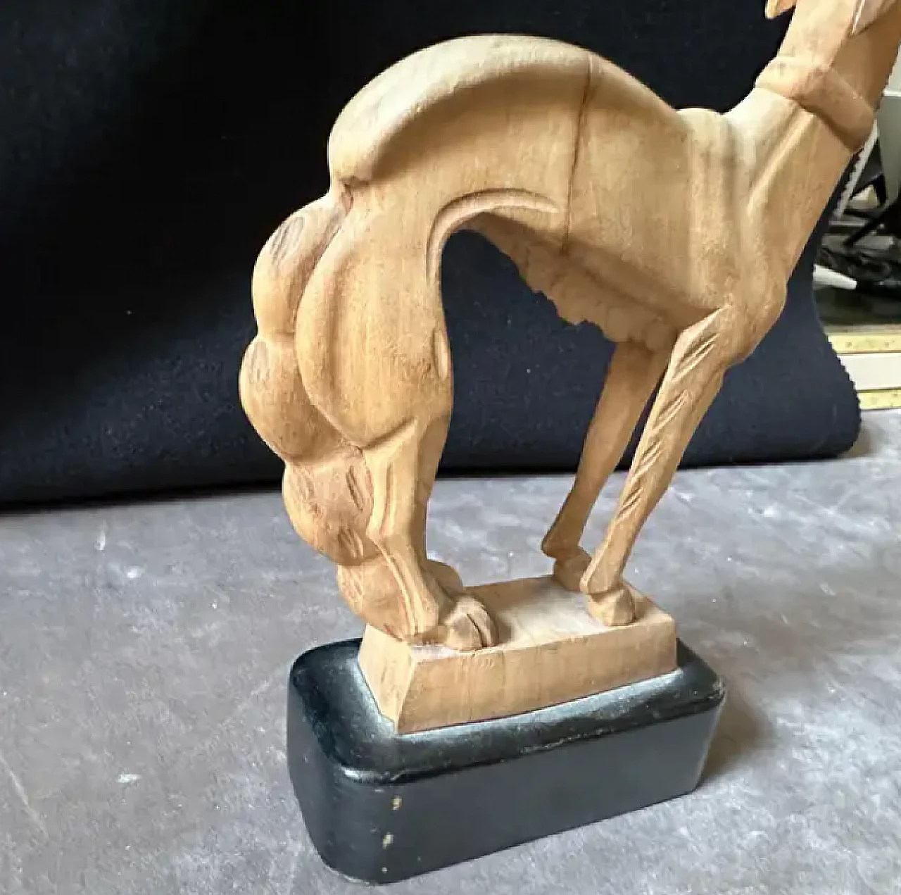 Hand-carved greyhound figure in Art Carved style, 1930s 4