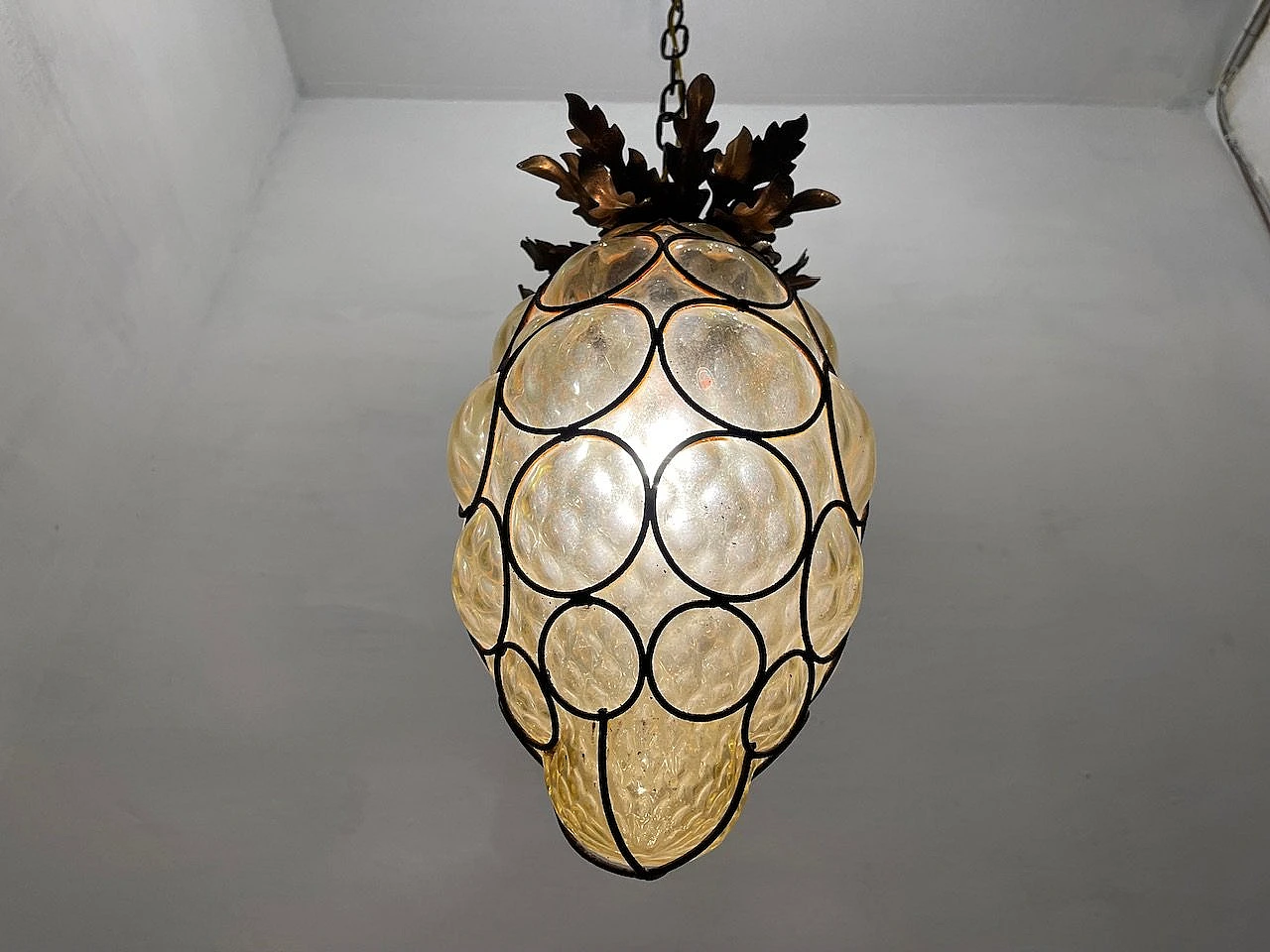 Wrought Iron Murano Glass Light Pendant 4