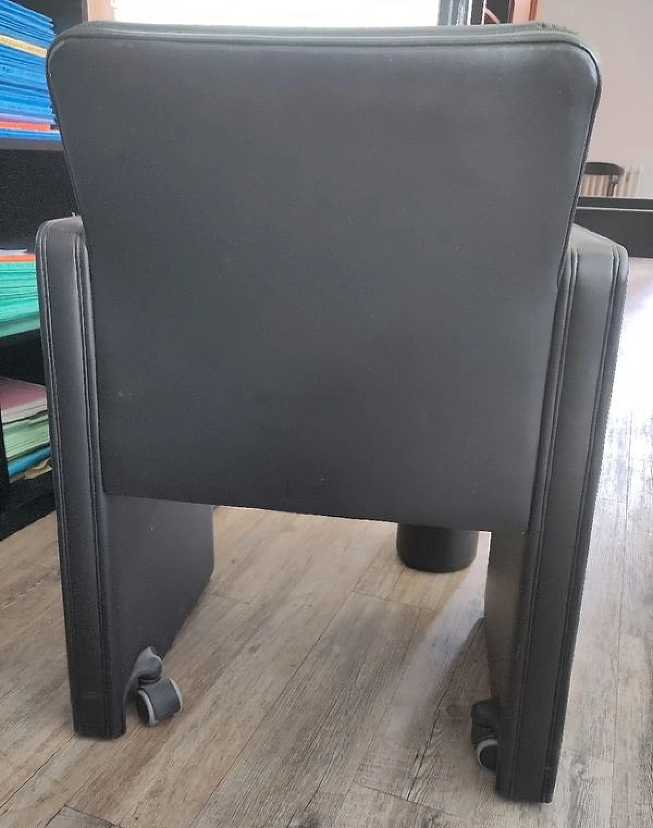 Tavolo Ceo 150 e 4 poltroncine Thf 96 in pelle nera per Poltrona Frau 8