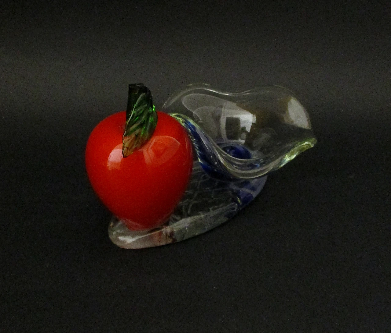 Artistic Murano glass ashtray with apple, 1960s 4