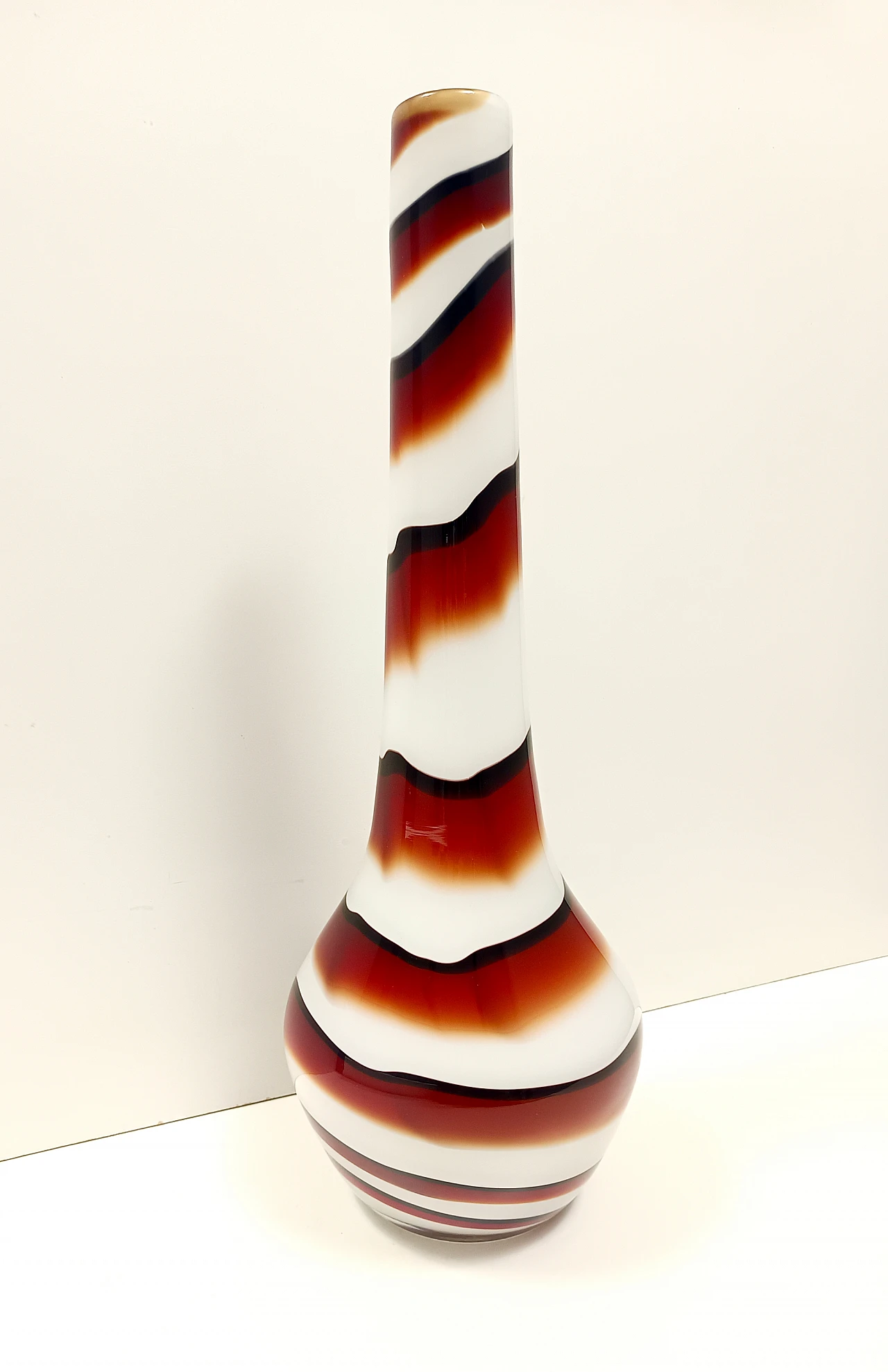 Postmodern vase attr. to Carlo Moretti in policrome glass, 1970s 11