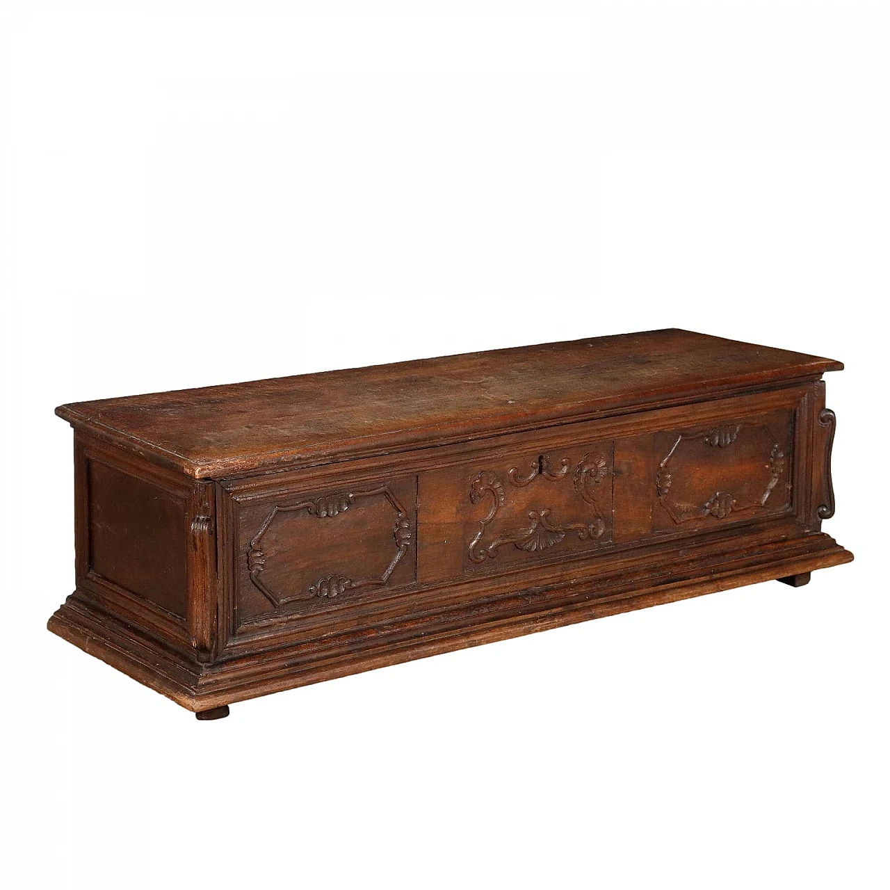 Baroque walnut chest, mid-18th century 1