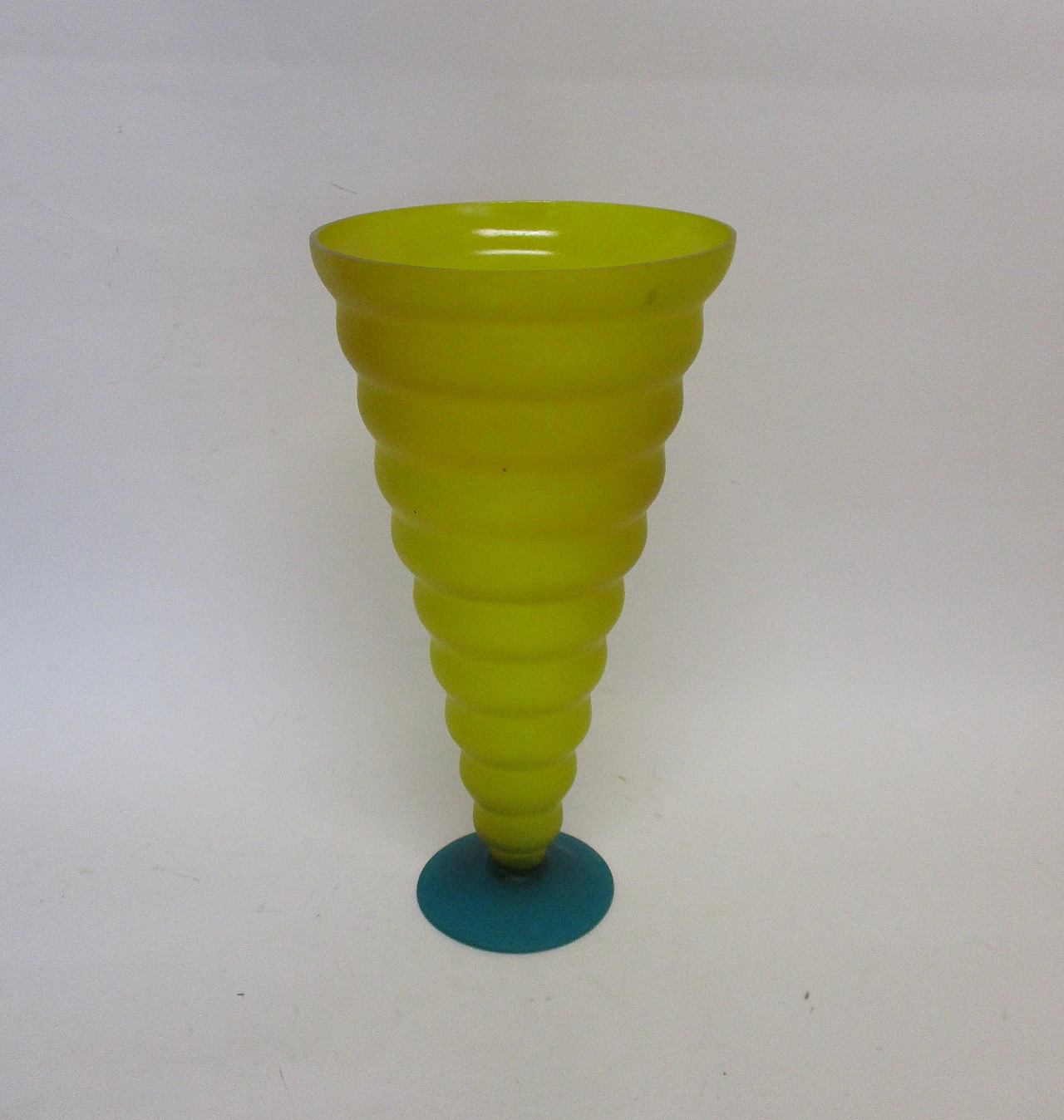 Artistic Murano glass vase from the 1970s 1