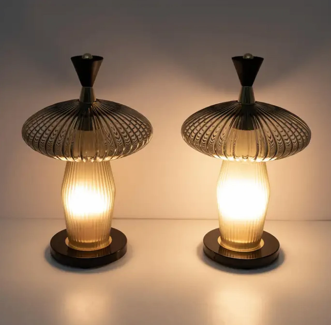 Pair of mushroom-shaped glass and brass lamps, 2000s 2