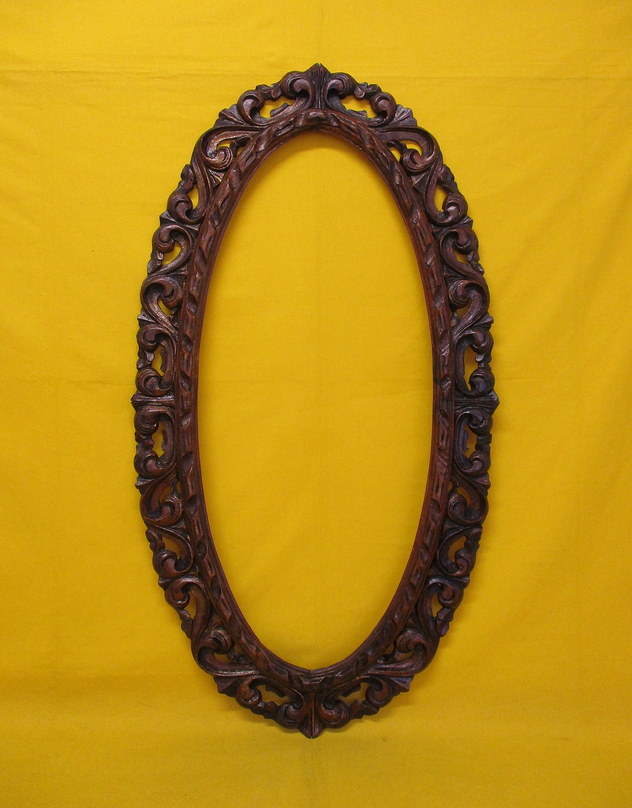 Baroque wooden frame with kaolin friezes, late 19th century 3