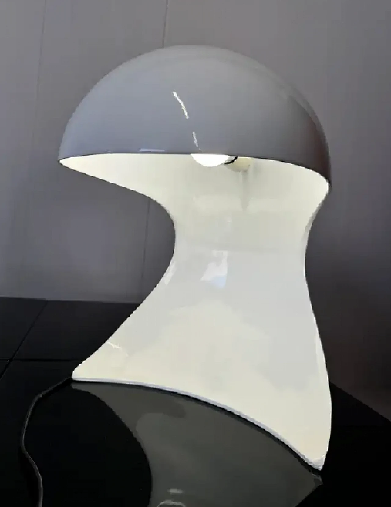 Coppia di lampade Dania di Dario Tognon per Artemide, anni '60 9