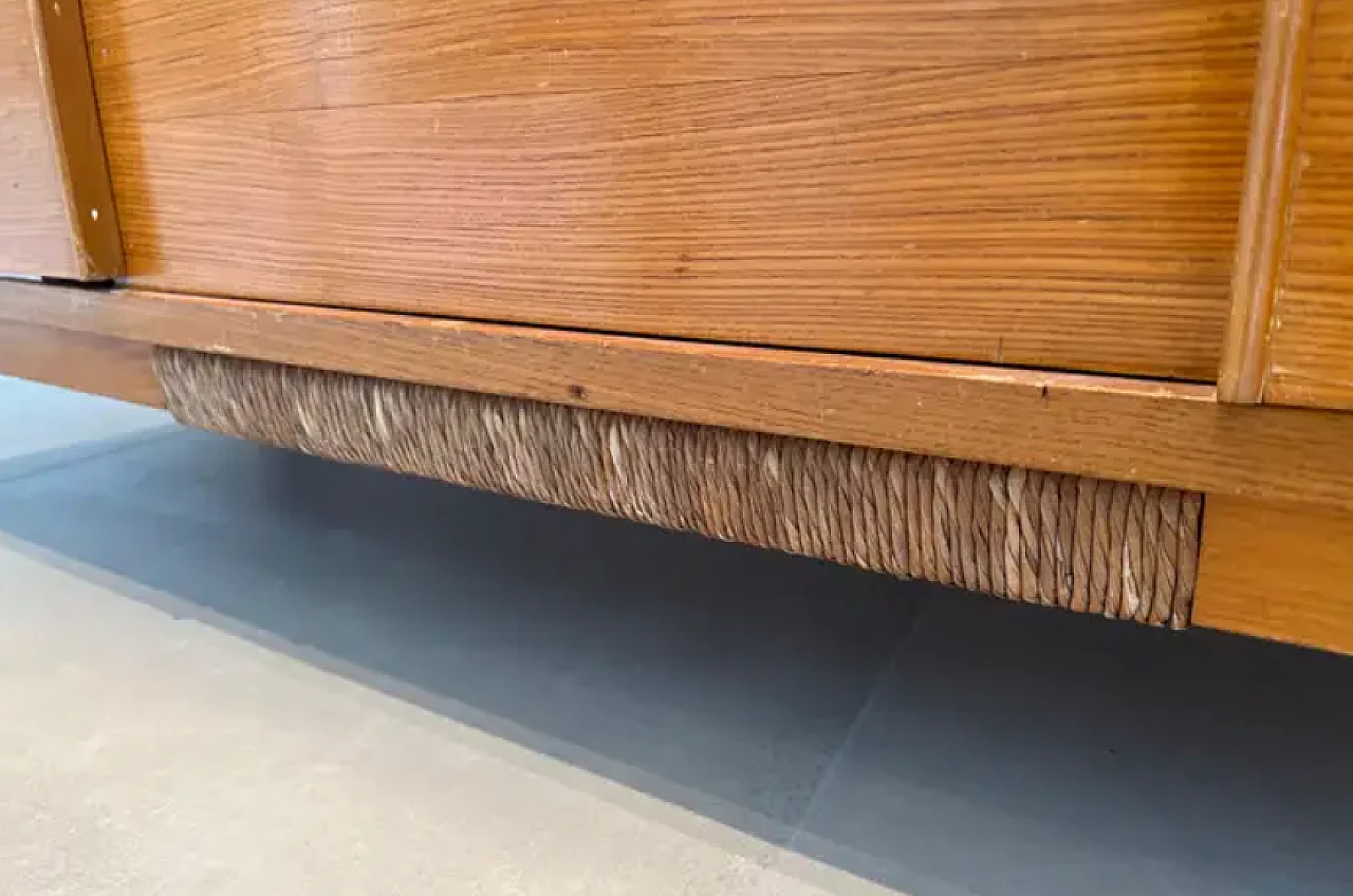 Credenza francese in pino e rattan, anni '70 14