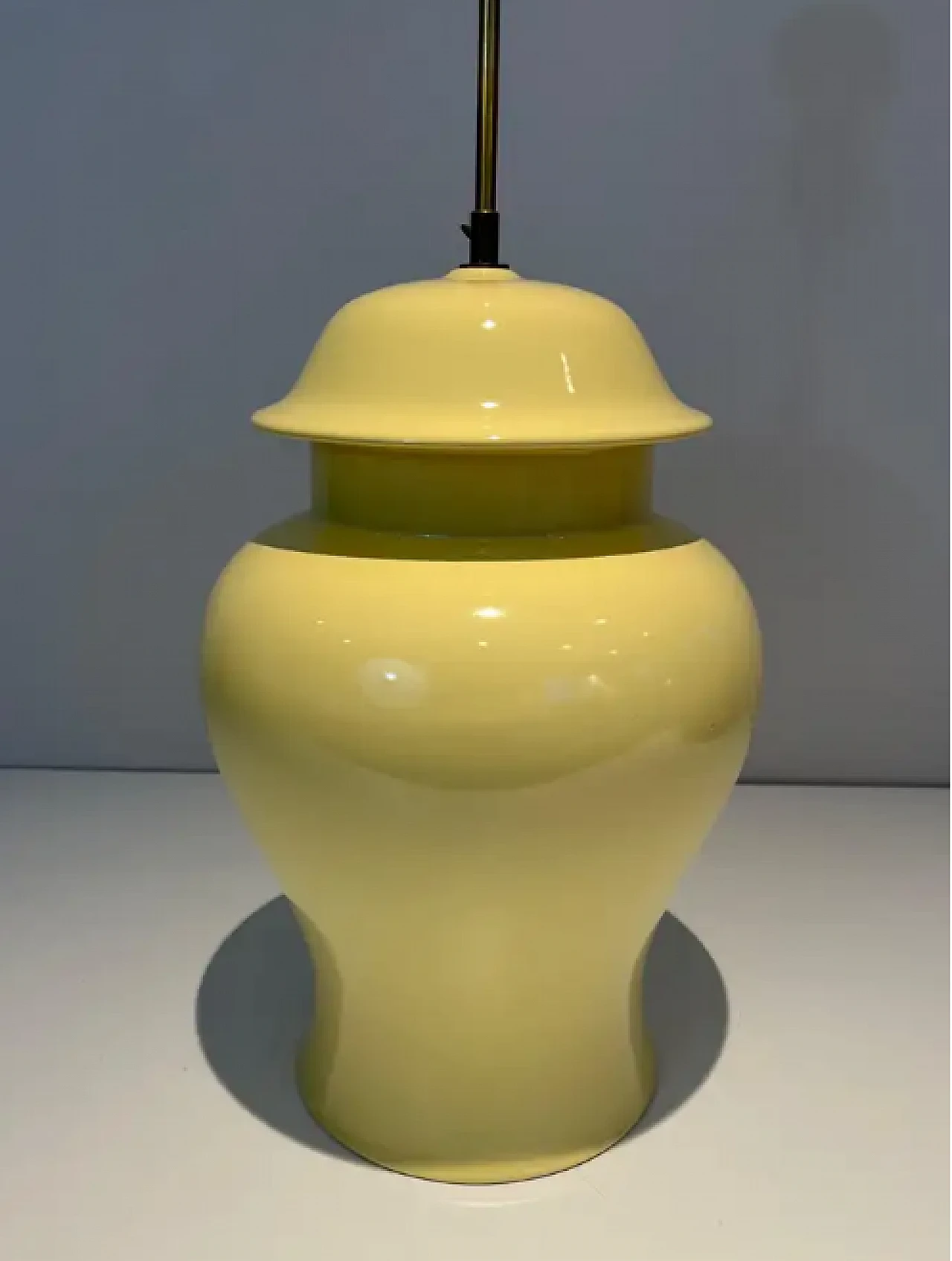 Coppia di lampade da tavolo in ceramica gialla, anni '70 5