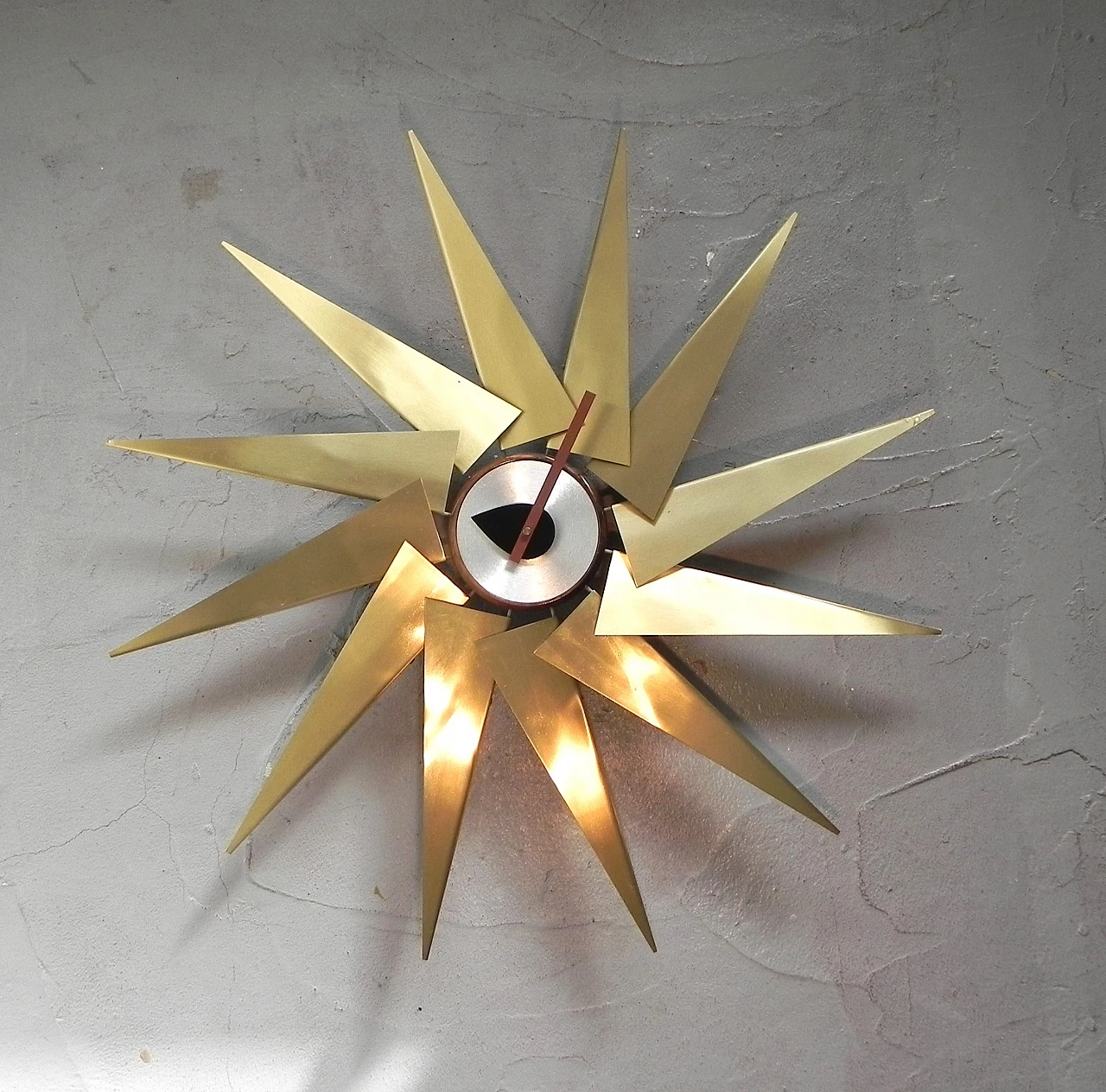 Wall clock by George Nelson, 90s 1