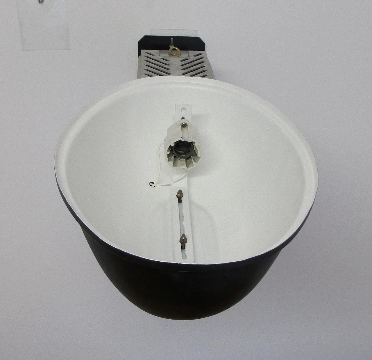 Industrial aluminum wall lamp from the 1950s 8