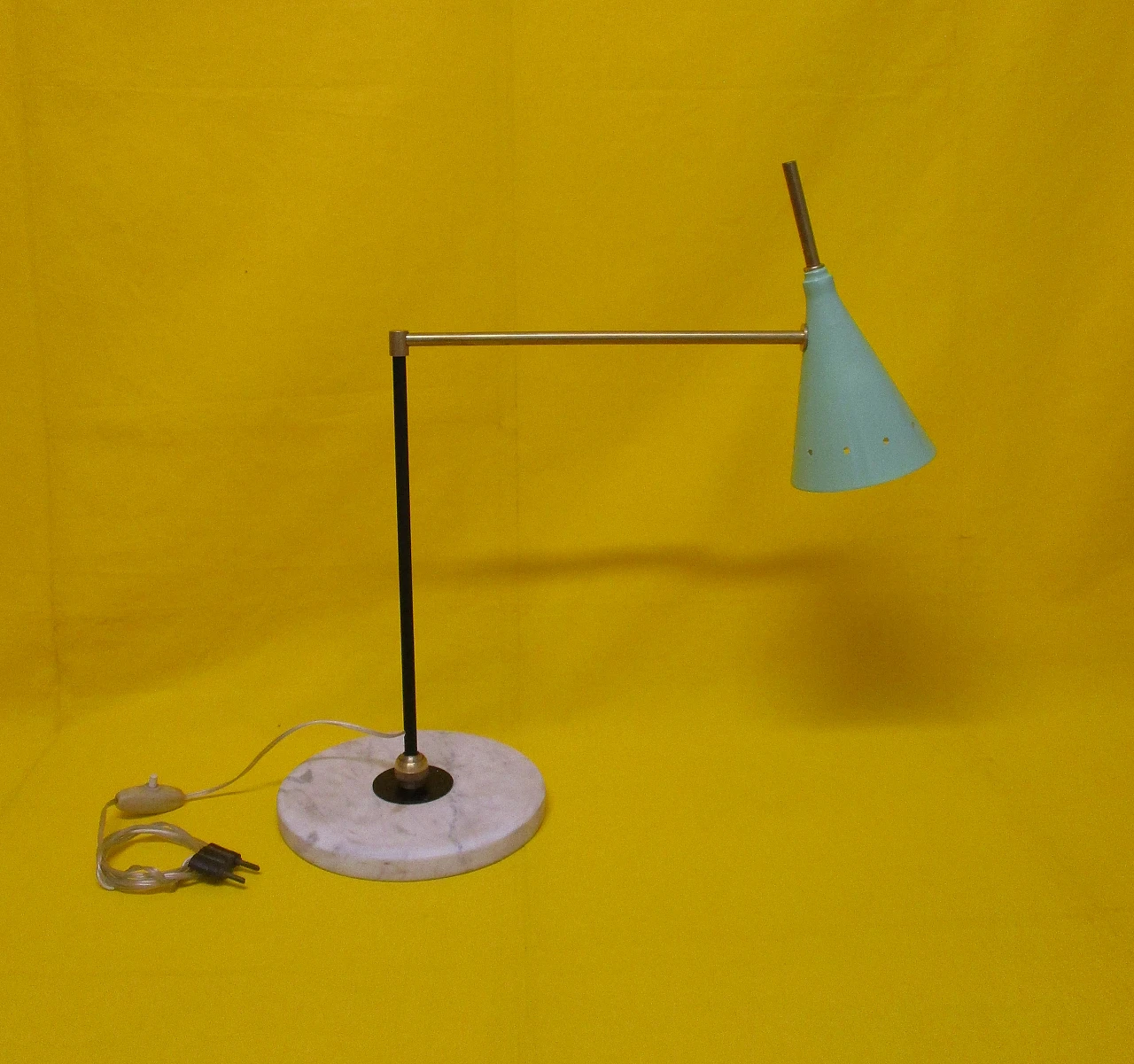 Stilnovo table lamp in brass, aluminum and marble, 1950s 5