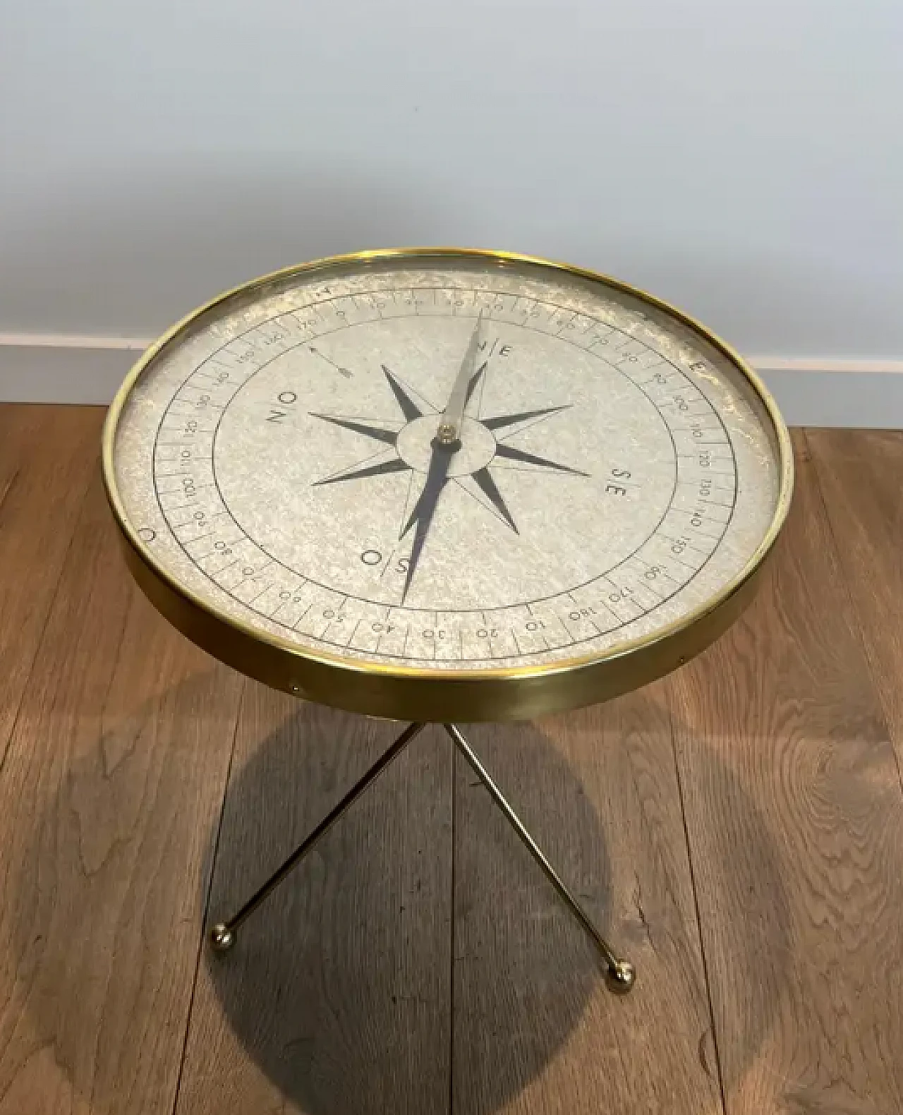 Round brass coffee table Compass style Jacques Adnet, 1940s 4