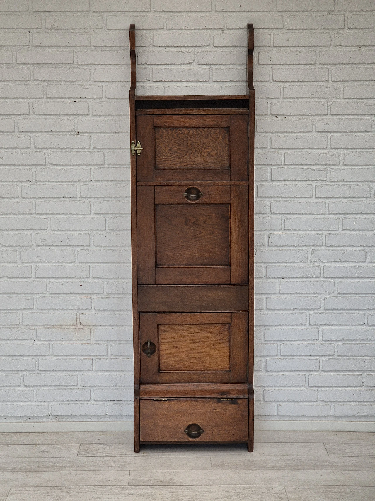 Scandinavian wall cabinet in oak, 1950s 2