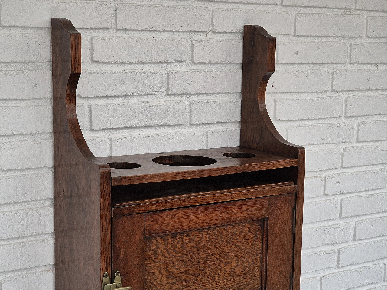 Scandinavian wall cabinet in oak, 1950s 3