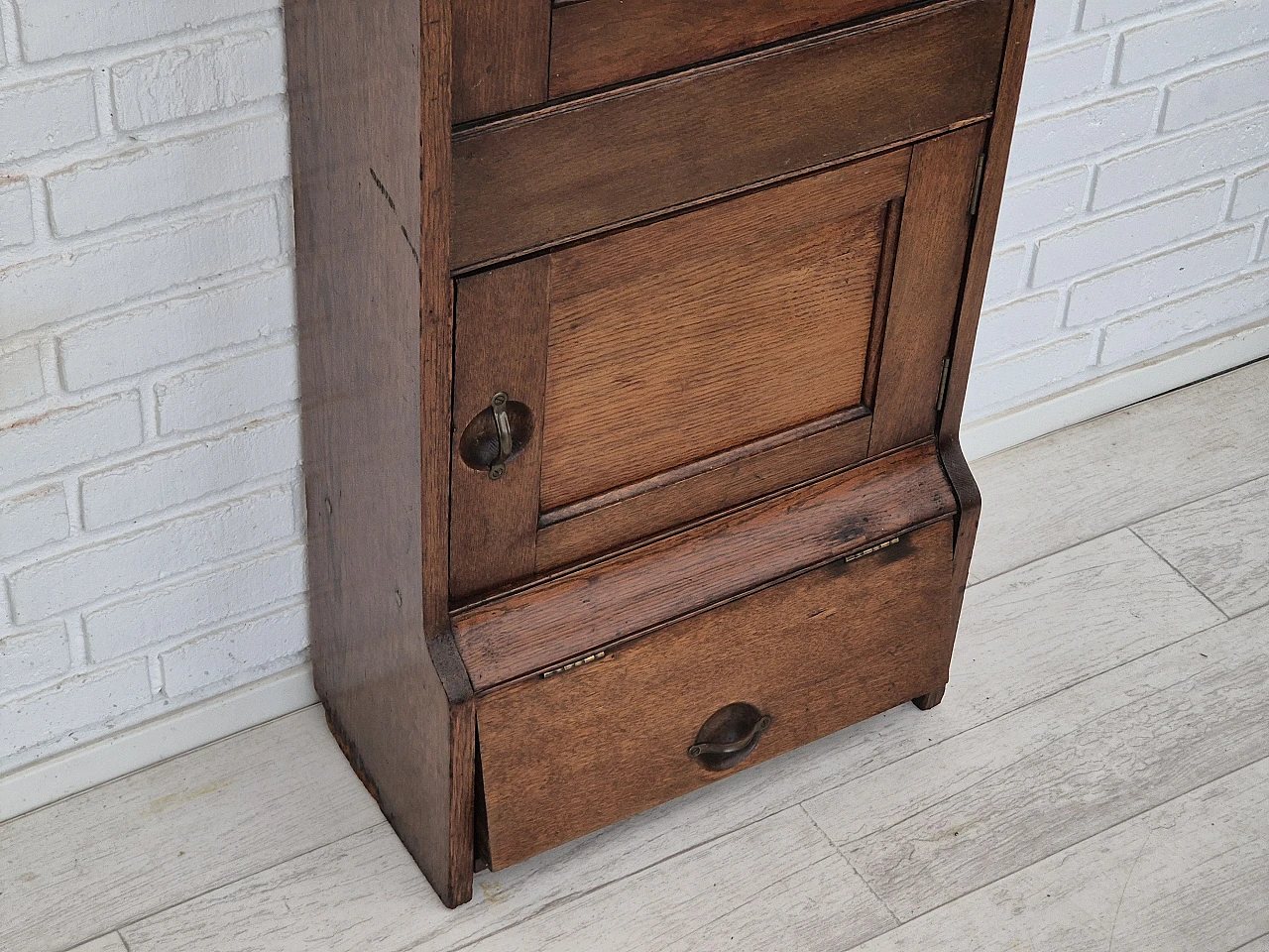 Scandinavian wall cabinet in oak, 1950s 4