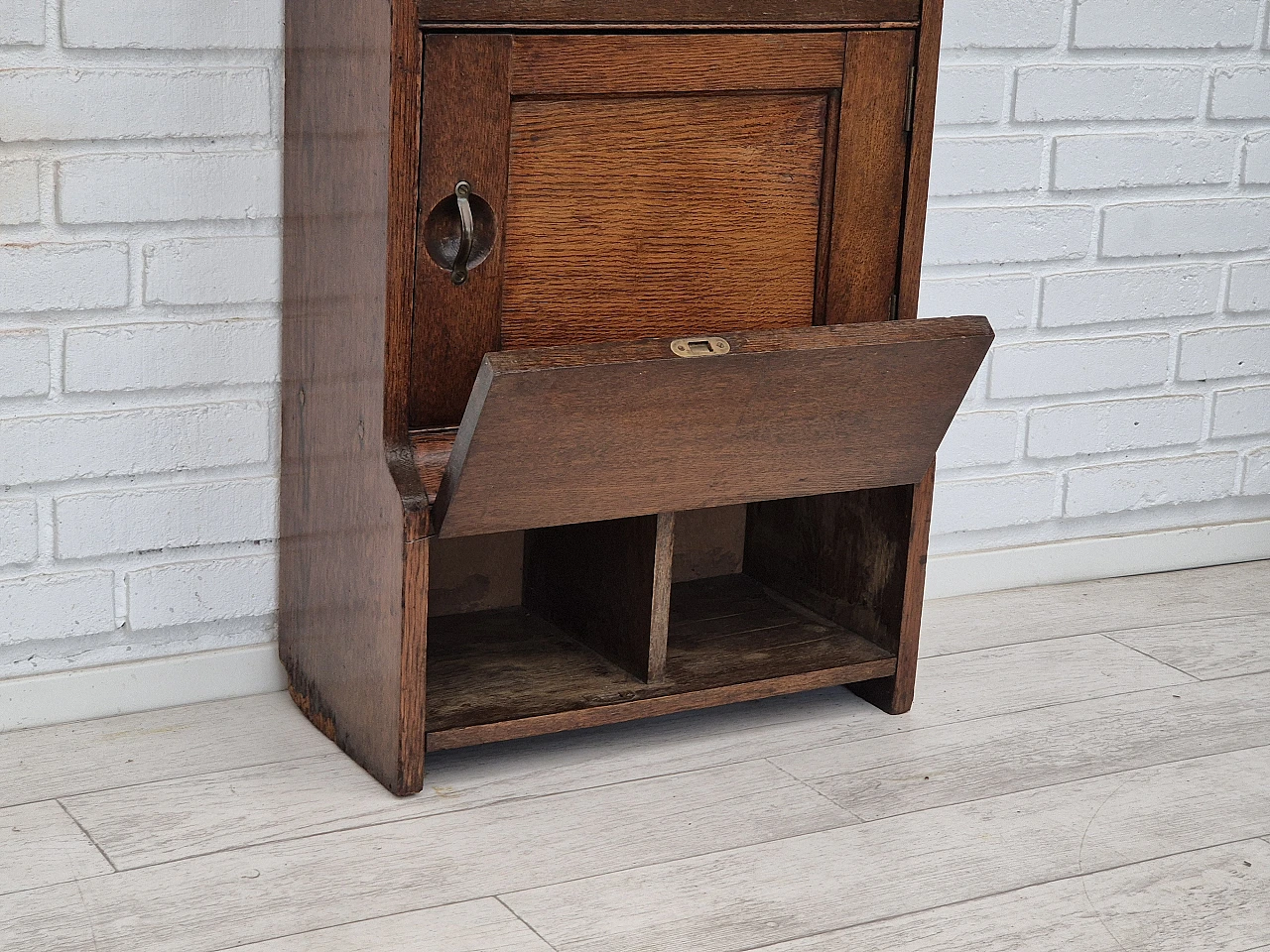 Scandinavian wall cabinet in oak, 1950s 10