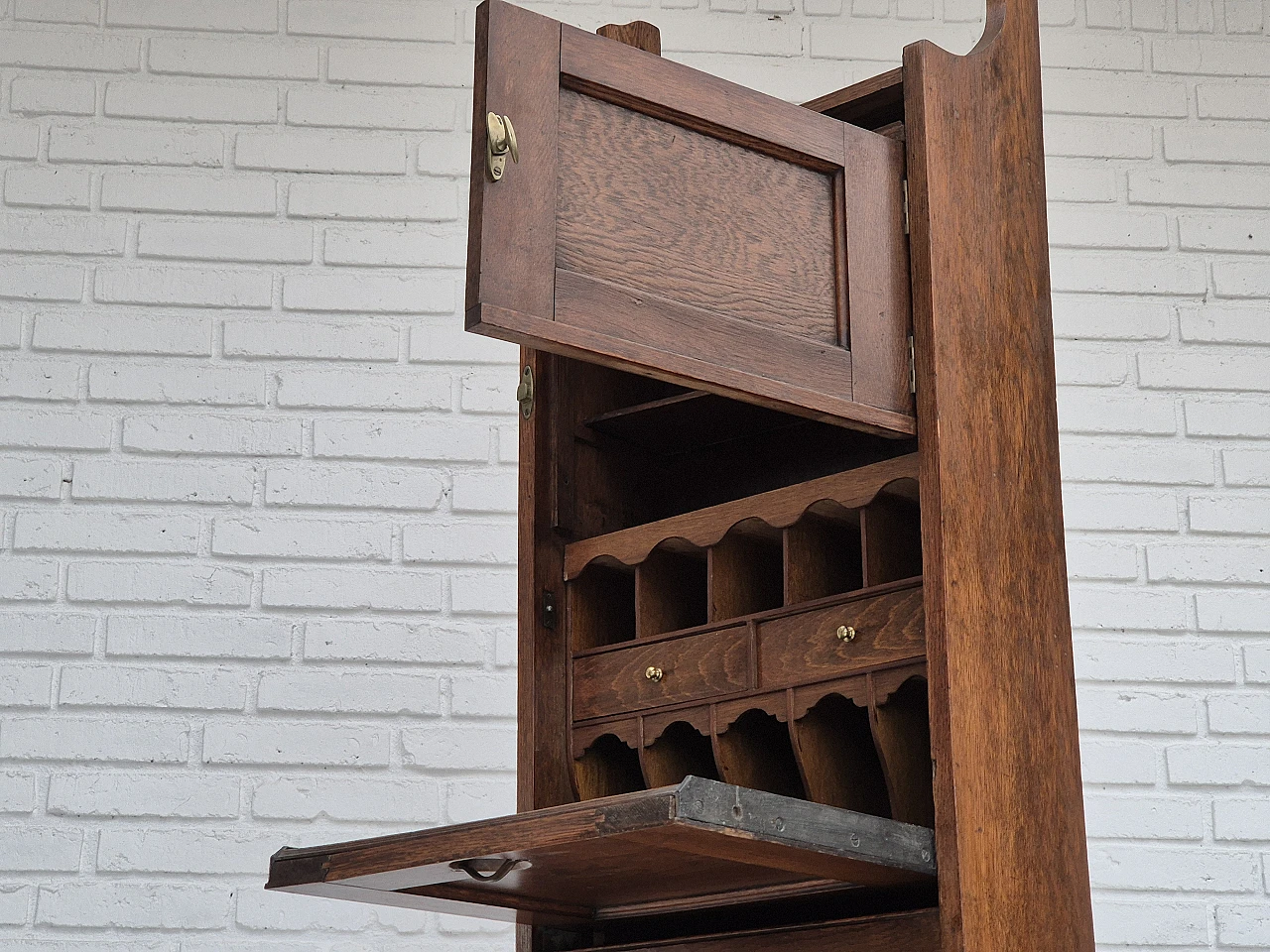 Scandinavian wall cabinet in oak, 1950s 14