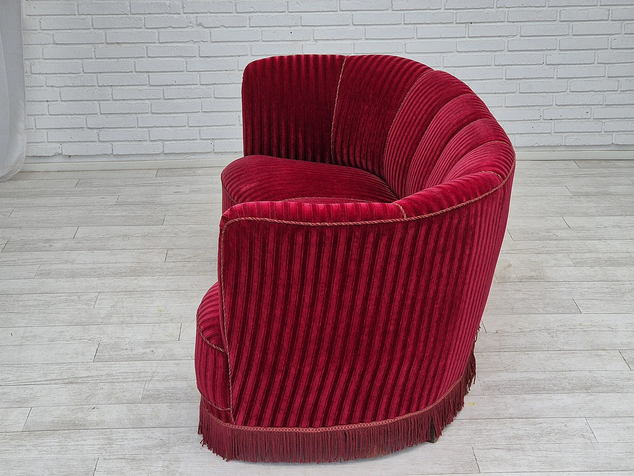 Danish 3-seater "Banan" sofa cherry-red velour, 1960s 14