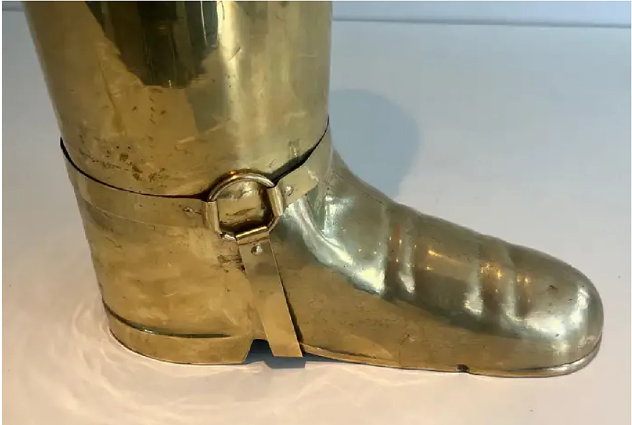 Brass umbrella stand in the shape of a boot, early 20th century 11